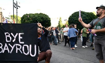 French Government Collapses as PM Bayrou Ousted in Confidence Vote