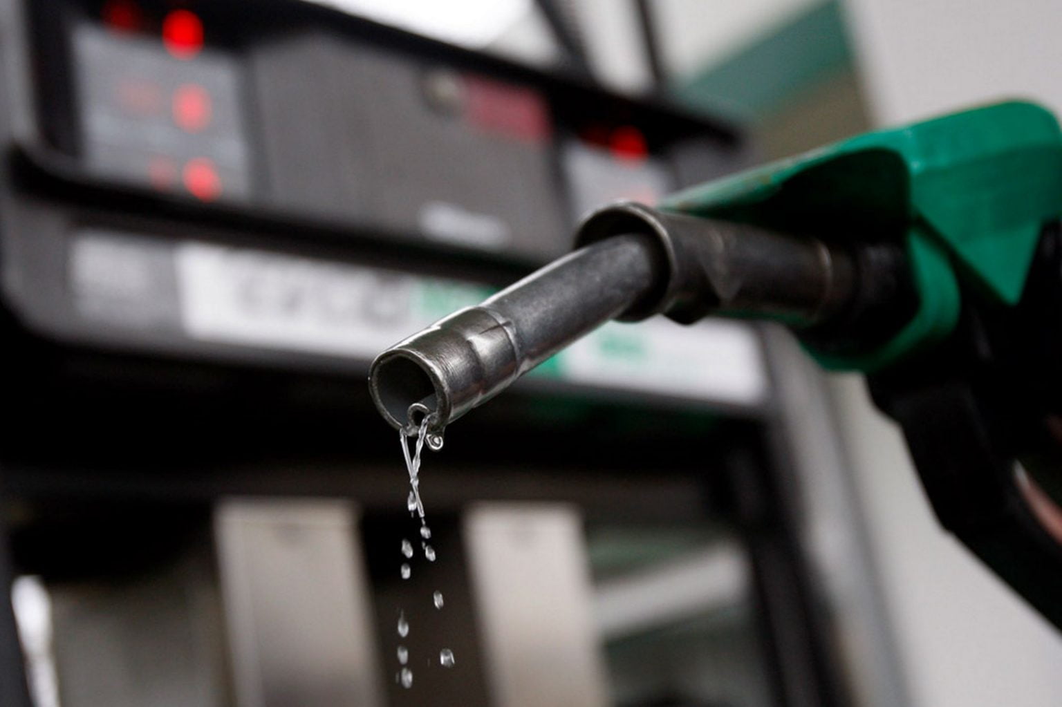 Fuel Landing Cost Declines, Now Cheaper Than Dangote Refinery’s Petrol Price 25 fuel 1536x1023 1