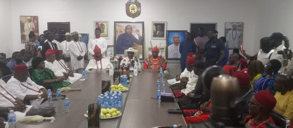 Delta Council Chairman Ends Decade-Long Feud Between Asaba and Oko Monarchs 26 image
